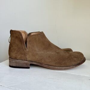 beek Falcon Suede Ankle Bootie 9.5 NWOT